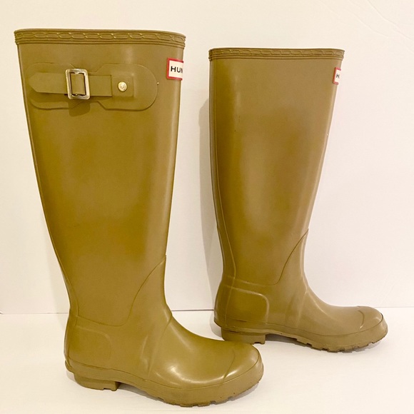 Hunter Original Tall Boots in Cafe Latte - Picture 8 of 12